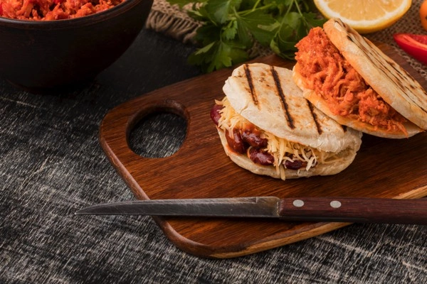 Arepa con todo en Tizones